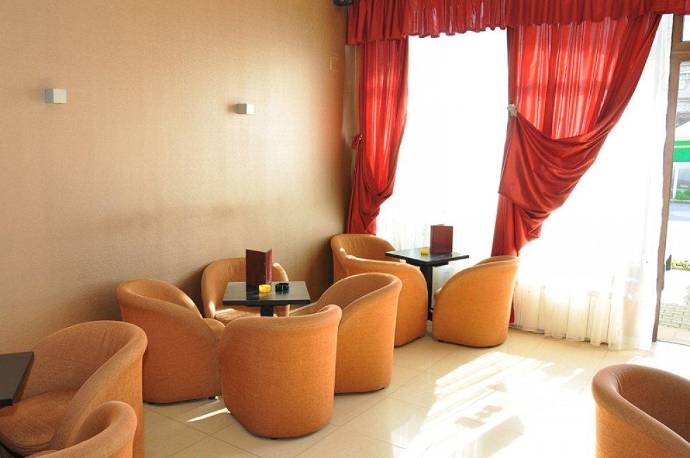 Hotel Coliseum คาลาฟัท ภายนอก รูปภาพ